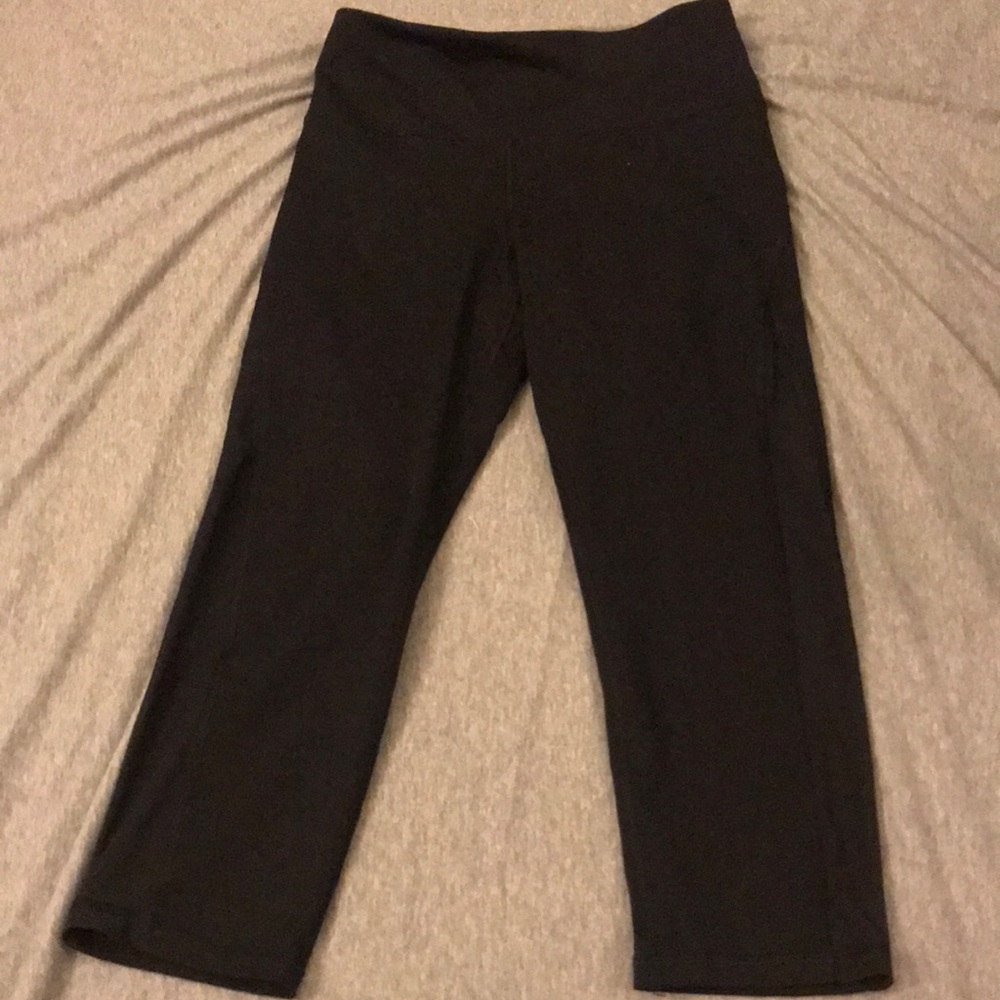 Black Capri leggings